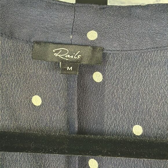 🔵 Rails Sloane Navy Polka Dot Tie Front Blouse | Size M | Flawed - Picture 4 of 6